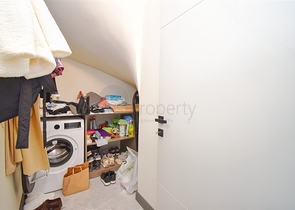 A 2+1 apartment in the Guzeloba - Antalya neighborhood