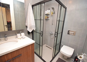 A 2+1 apartment in the Guzeloba - Antalya neighborhood