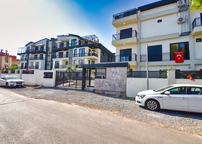 A 2+1 apartment in the Guzeloba - Antalya neighborhood