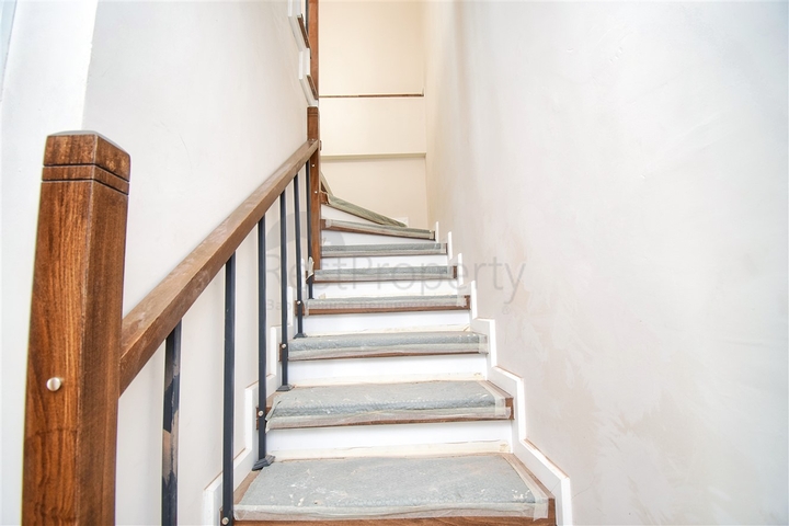 An investment project for sale is a building in the Altyntas - Antalya area