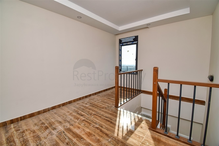 An investment project for sale is a building in the Altyntas - Antalya area