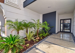 An investment project for sale is a building in the Altyntas - Antalya area