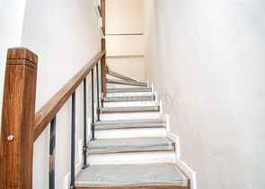 An investment project for sale is a building in the Altyntas - Antalya area