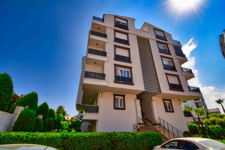 A 6+1 duplex apartment in the Mallayusuf - Antalya neighborhood A 6+1 duplex apartment in the Mallayusuf - Antalya neighborhood