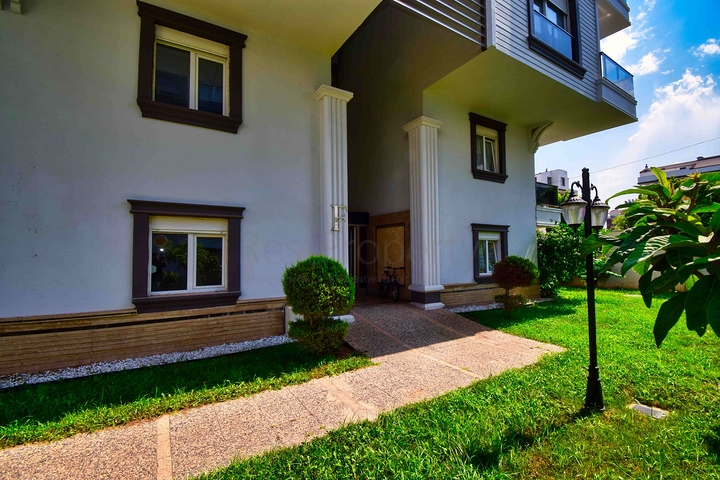 A 6+1 duplex apartment in the Mallayusuf - Antalya neighborhood A 6+1 duplex apartment in the Mallayusuf - Antalya neighborhood