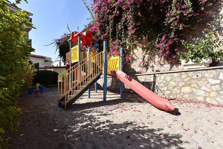 Spacious 3+1 penthouse in Konakli district