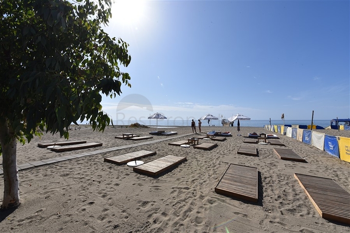 Spacious 3+1 penthouse in Konakli district