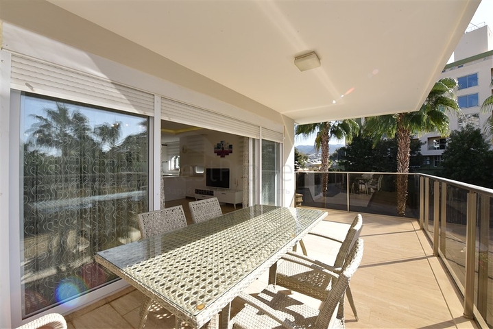 Spacious 3+1 penthouse in Konakli district