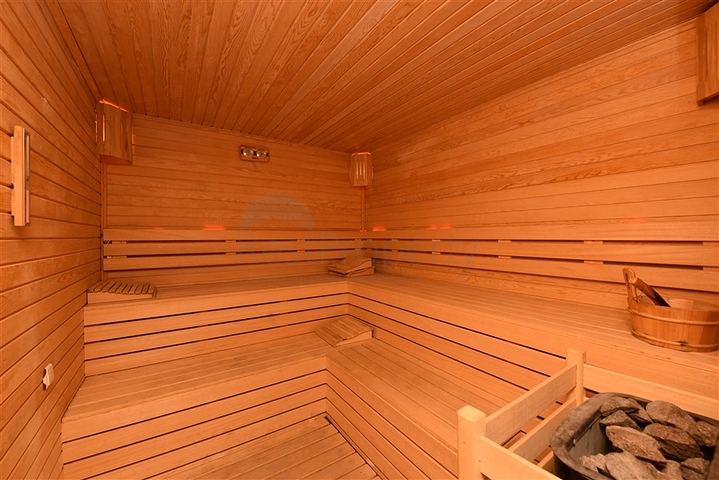 Spacious 3+1 penthouse in Konakli district