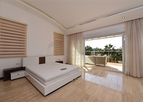 Spacious 3+1 penthouse in Konakli district