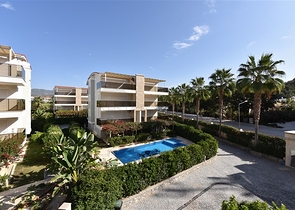 Spacious 3+1 penthouse in Konakli district