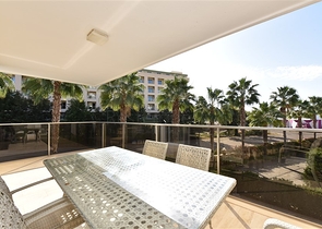 Spacious 3+1 penthouse in Konakli district