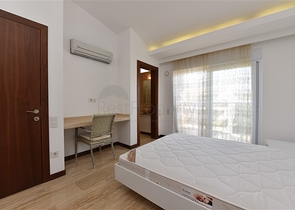 Spacious 3+1 penthouse in Konakli district