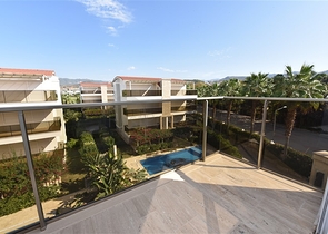 Spacious 3+1 penthouse in Konakli district