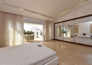 Spacious 3+1 penthouse in Konakli district