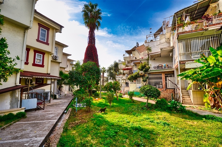 The apartment layout 1+1,2+1 in the neighborhood of Guzeloba - Antalya 