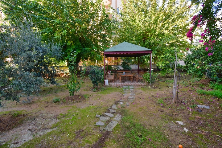 1+1 apartment in the Guzeloba - Antalya neighborhood