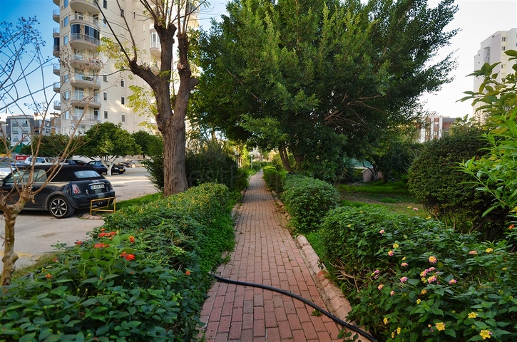 2+1 apartment in the area of Lara Antalya