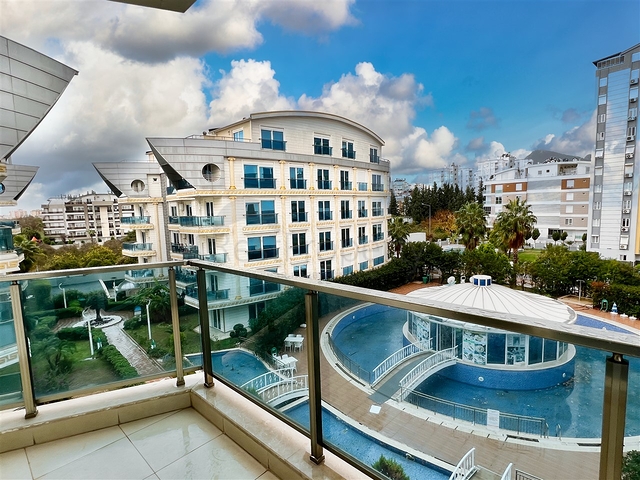 2+1 apartments in the Persimmon - Antalya neighborhood 