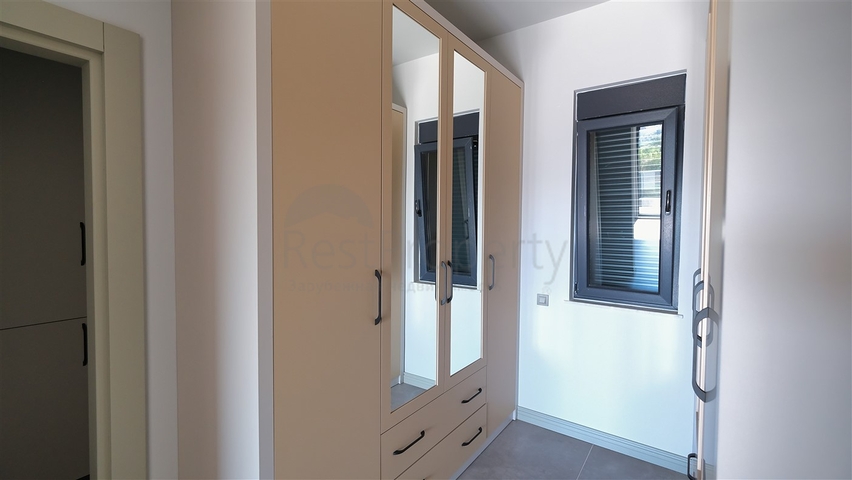 5+1 villa in Doshemealti - Antalya area 