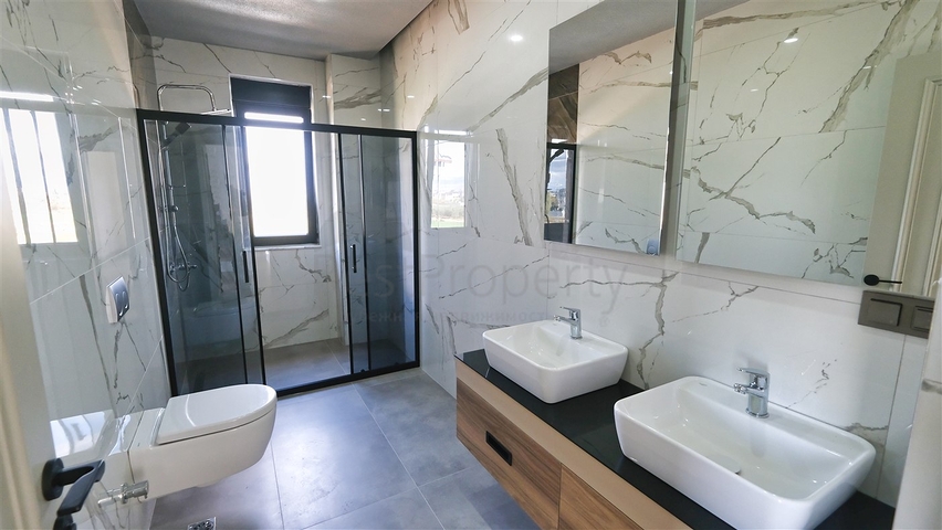 5+1 villa in Doshemealti - Antalya area 