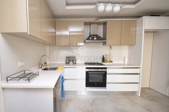 A 3+1 apartment in the Kyzyltoprak - Antalya neighborhood 