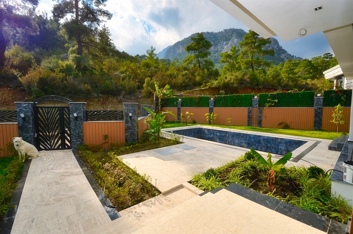 4+2 and 9+3 floor plan villas in Kemer - Antalya area