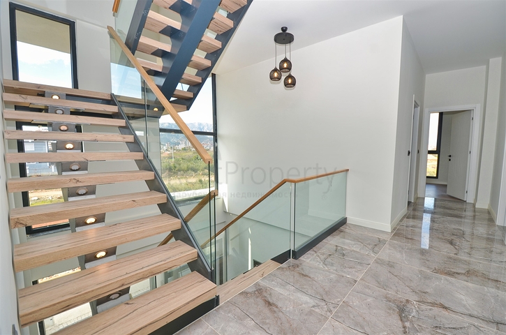 Villa layout 7+2 in the area of Doshemealti - Antalya