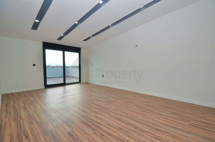 Villa layout 7+2 in the area of Doshemealti - Antalya