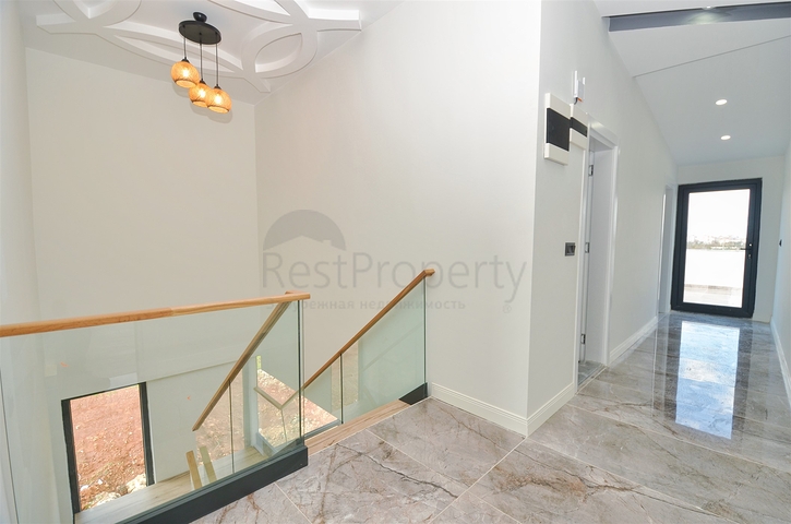 Villa layout 7+2 in the area of Doshemealti - Antalya