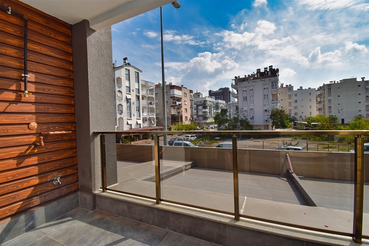 4+1 apartments in the Kyzyltoprak - Antalya microdistrict 