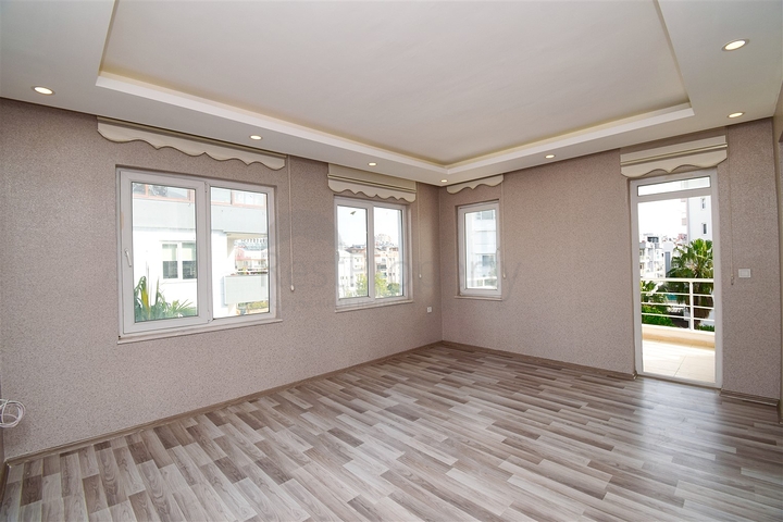 A 4+1 apartment in the Liman - Antalya neighborhood 