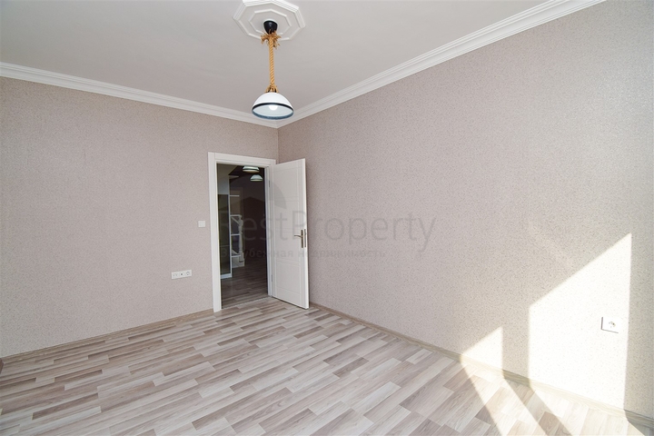 A 4+1 apartment in the Liman - Antalya neighborhood 