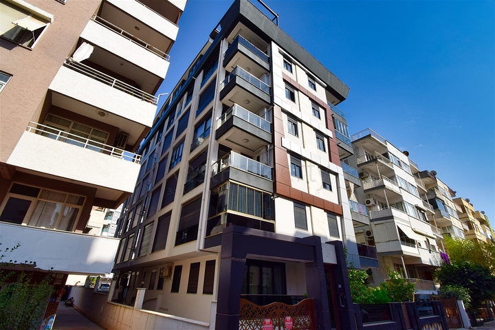 A 3+1 apartment in the Genchlik - Antalya neighborhood 