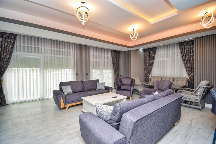 7+3 villa in Altyntas - Antalya area 