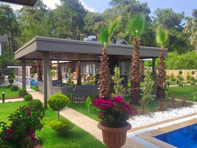 4+1 villa in Aslanbujak - Antalya neighborhood