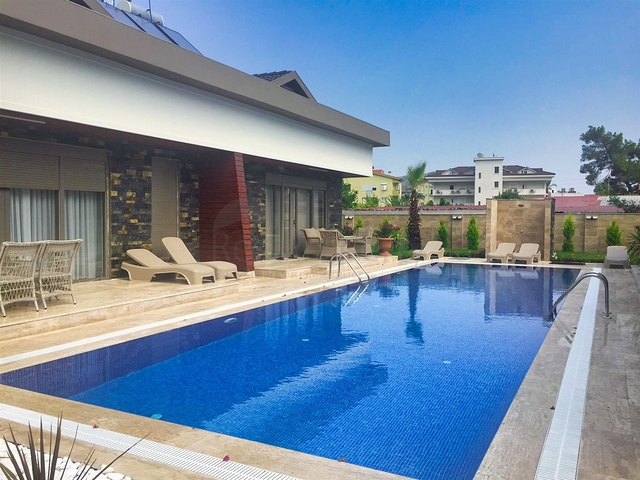 4+1 villa in Aslanbujak - Antalya neighborhood
