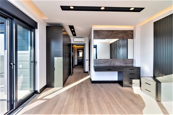 4+1 villas in Doshemealti - Antalya area 