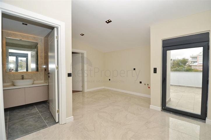 3+1 villas in the Guzeloba - Antalya neighborhood 