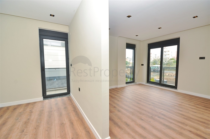 3+1 villas in the Guzeloba - Antalya neighborhood 