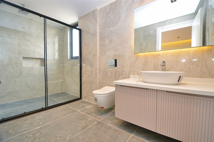 3+1 villas in the Guzeloba - Antalya neighborhood 