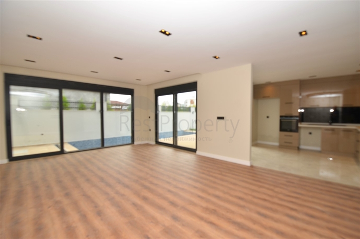 3+1 villas in the Guzeloba - Antalya neighborhood 