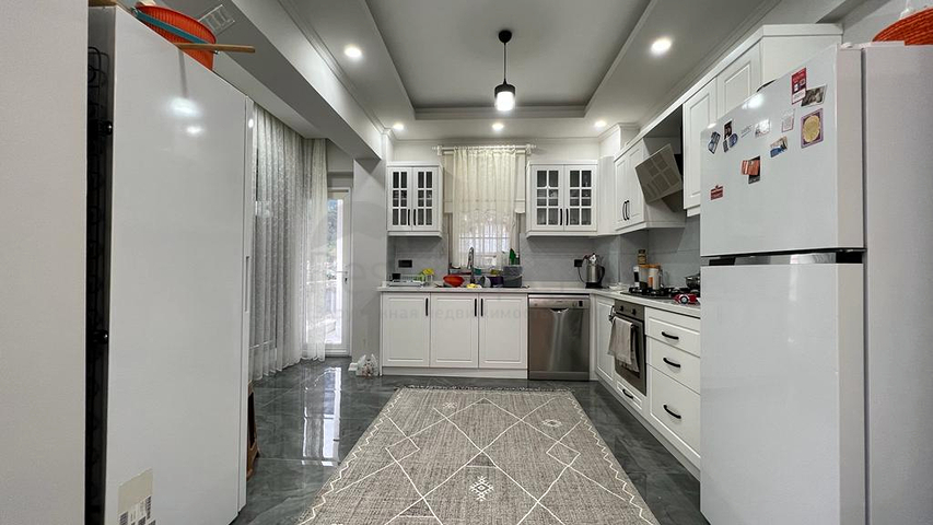 4+1 apartment in Aslanbujak - Antalya neighborhood 