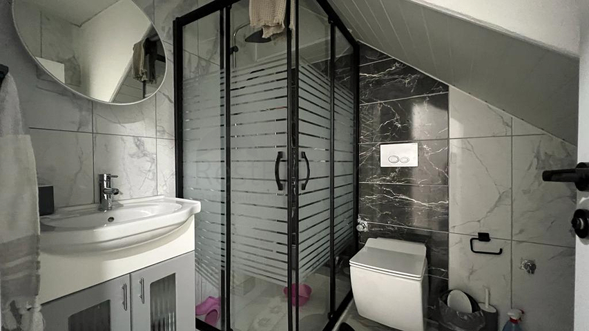 4+1 apartment in Aslanbujak - Antalya neighborhood 