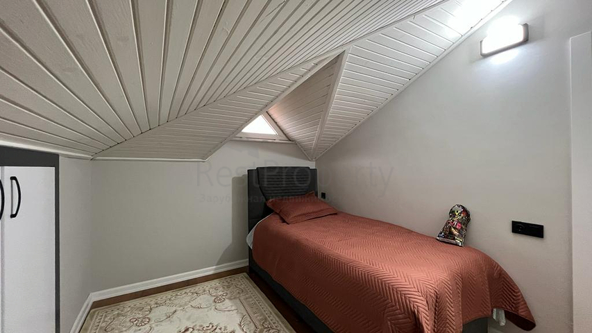 4+1 apartment in Aslanbujak - Antalya neighborhood 