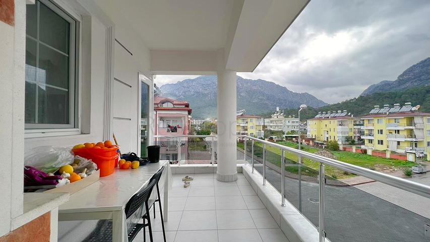 4+1 apartment in Aslanbujak - Antalya neighborhood 