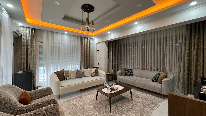 4+1 apartment in Aslanbujak - Antalya neighborhood 