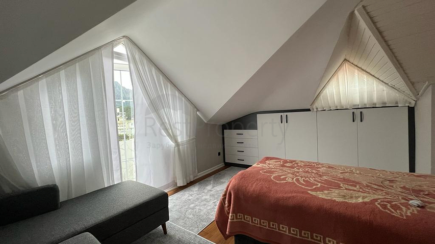 4+1 apartment in Aslanbujak - Antalya neighborhood 