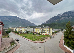 4+1 apartment in Aslanbujak - Antalya neighborhood 