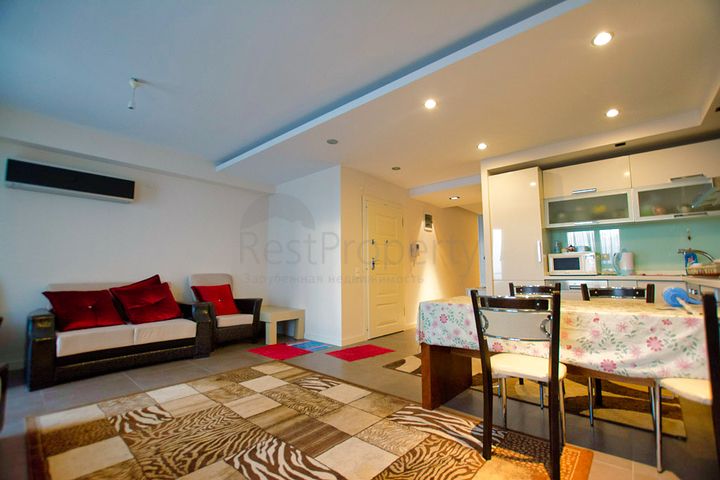 2+1 apartments in the Guzeloba - Antalya neighborhood 